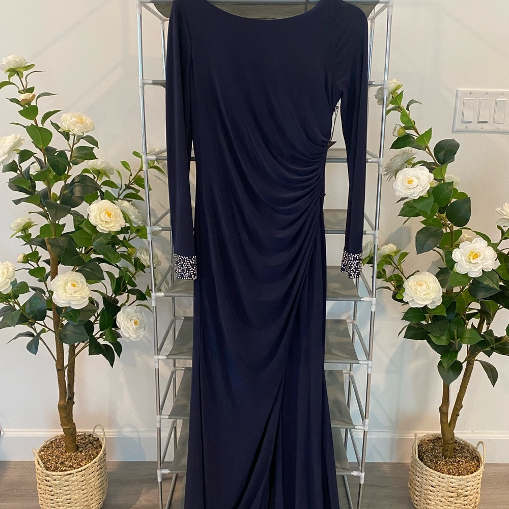 Elegant Navy Blue Long Sleeve Dress